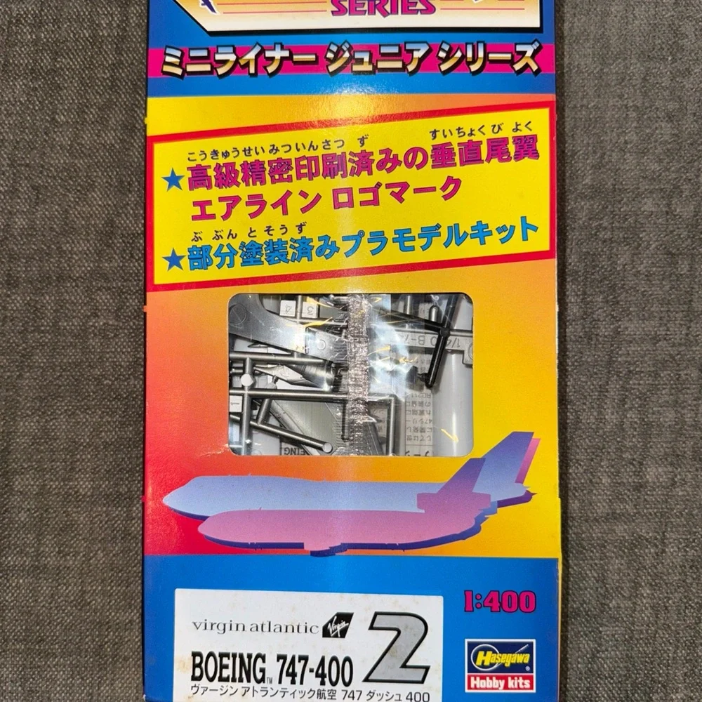 Miniciner Jr. Boeing 747-400 Model Kit
